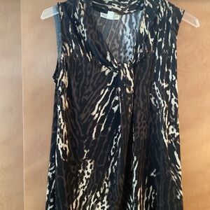 Dana Bachman Women!s Animal Print V Neck Shirt Top Size M